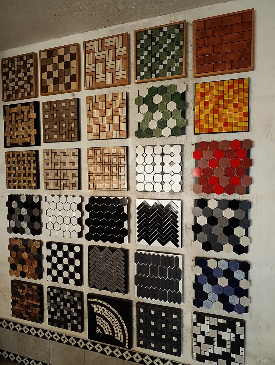 Catálogo de mallas decorativas y patrones de mosaico